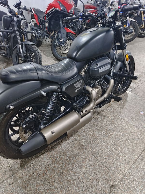 二手QJMOTOR闪300