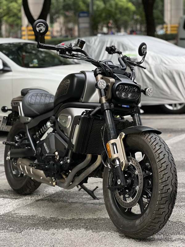 二手QJMOTOR闪700