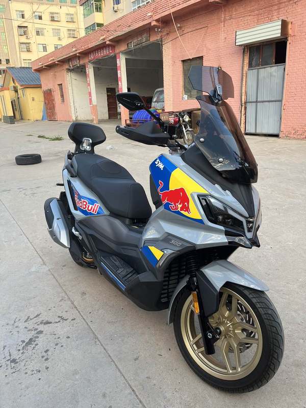 二手三阳哈士奇 Husky ADV300