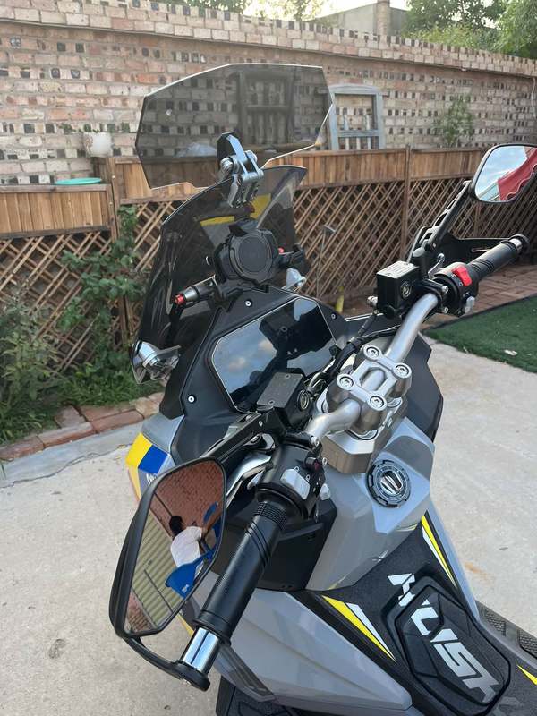 二手三阳哈士奇 Husky ADV300