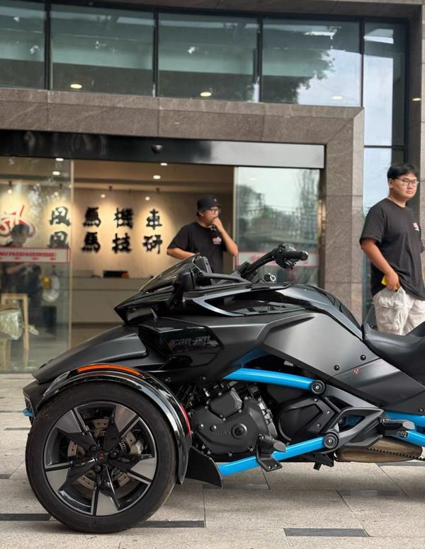 二手庞巴迪Spyder F3 