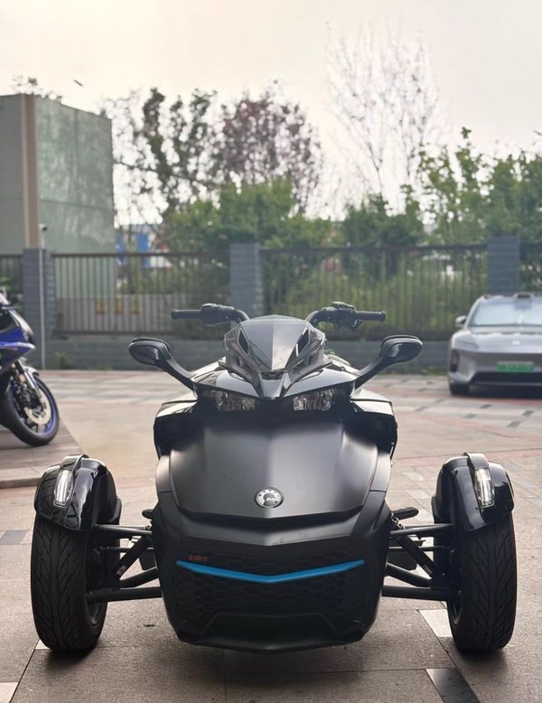 二手庞巴迪Spyder F3 