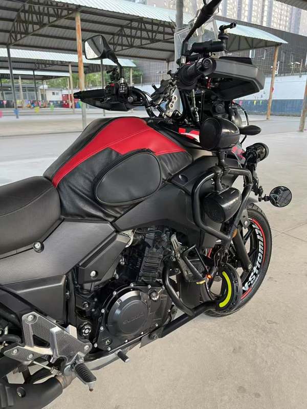 二手豪爵铃木DL250