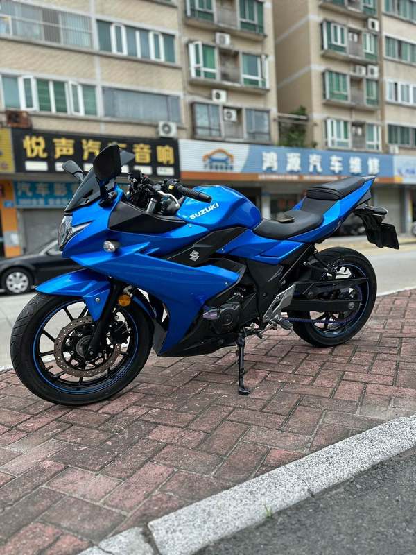 二手豪爵铃木GSX250R