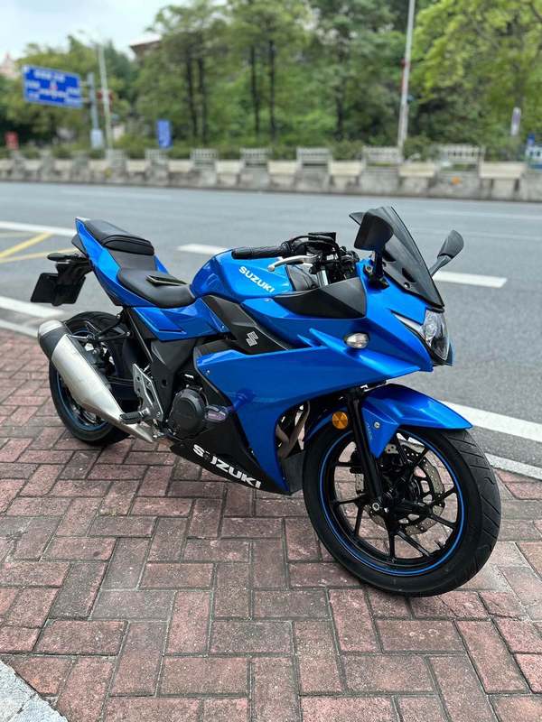 二手豪爵铃木GSX250R
