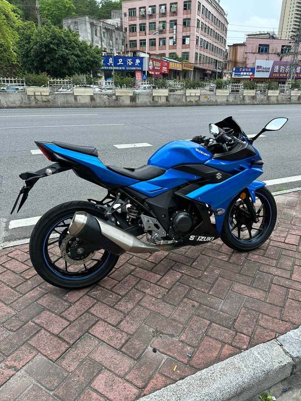 二手豪爵铃木GSX250R