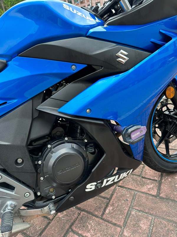 二手豪爵铃木GSX250R