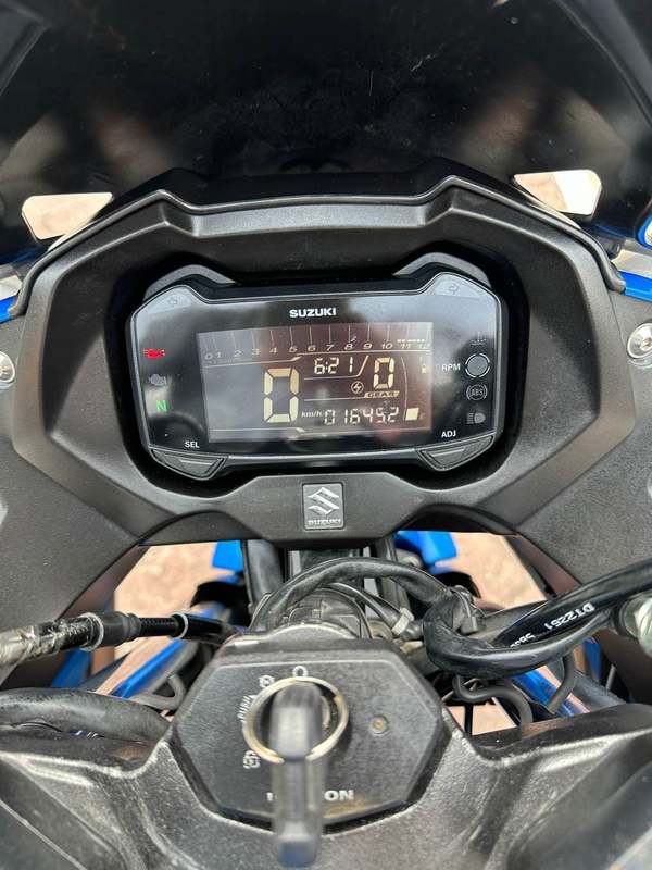 二手豪爵铃木GSX250R