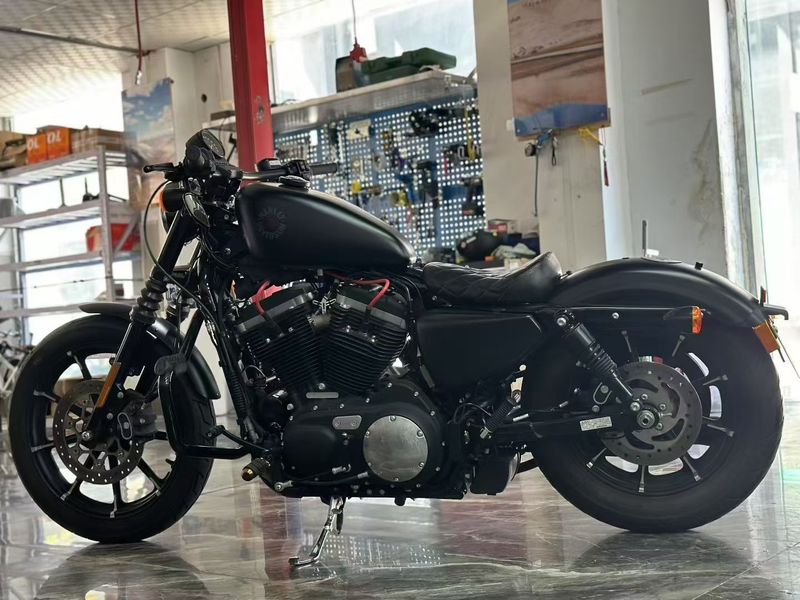 二手哈雷戴维森Iron883 硬汉