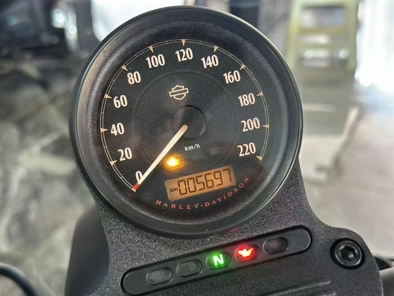 二手哈雷戴维森Iron883 硬汉