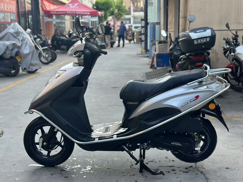 二手新大洲本田NS125D