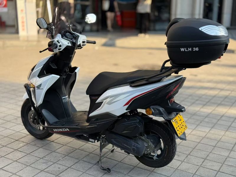 二手新大洲本田裂行 RX125Fi