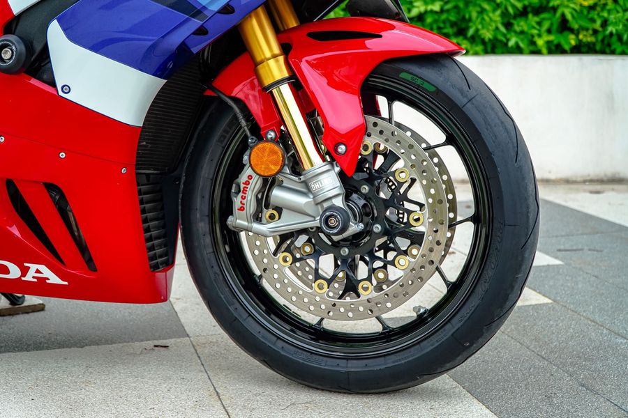 二手本田CBR 1000 RR-R