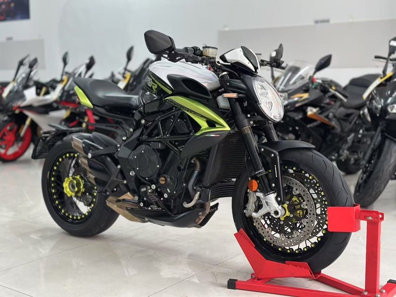 二手奥古斯塔Brutale 800