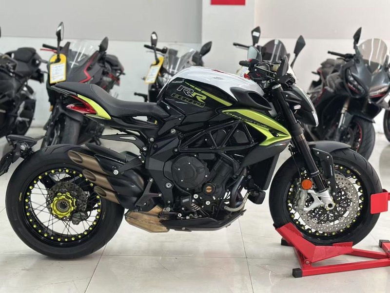 二手奥古斯塔Brutale 800