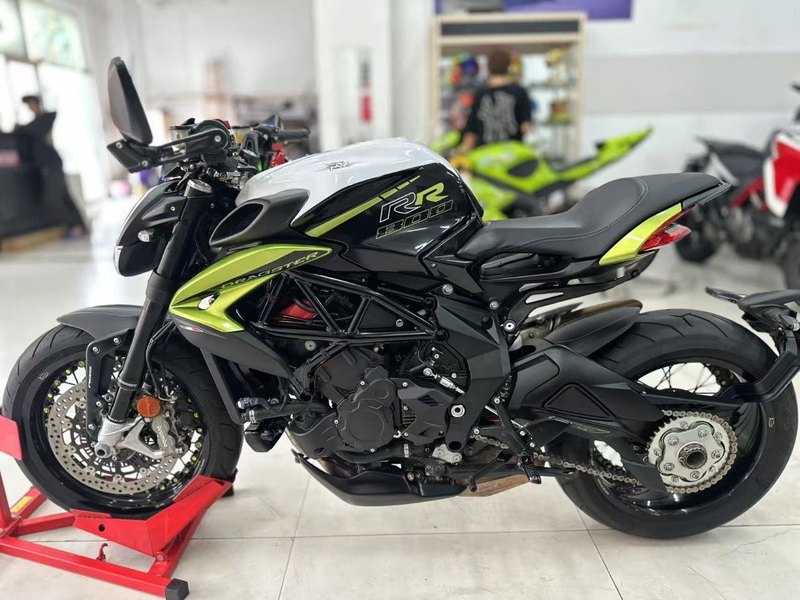 二手奥古斯塔Brutale 800