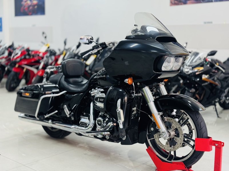 二手哈雷戴维森公路滑翔 Road Glide