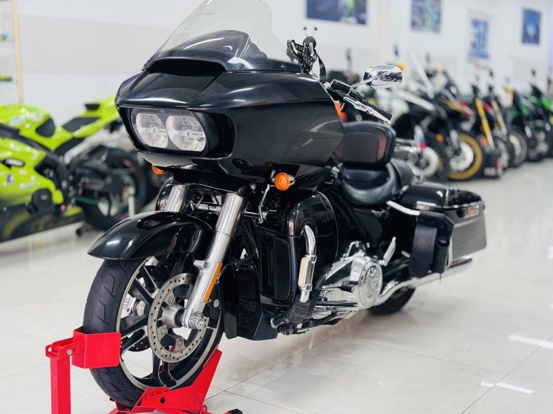 二手哈雷戴维森公路滑翔 Road Glide