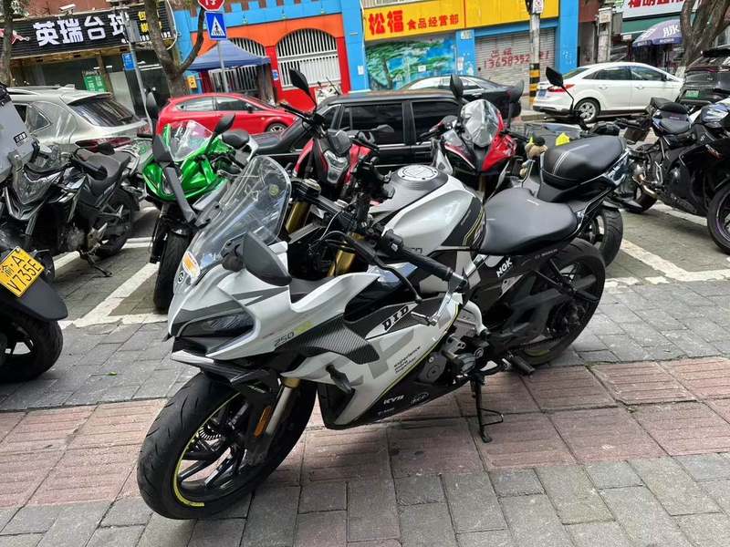 二手春风250SR