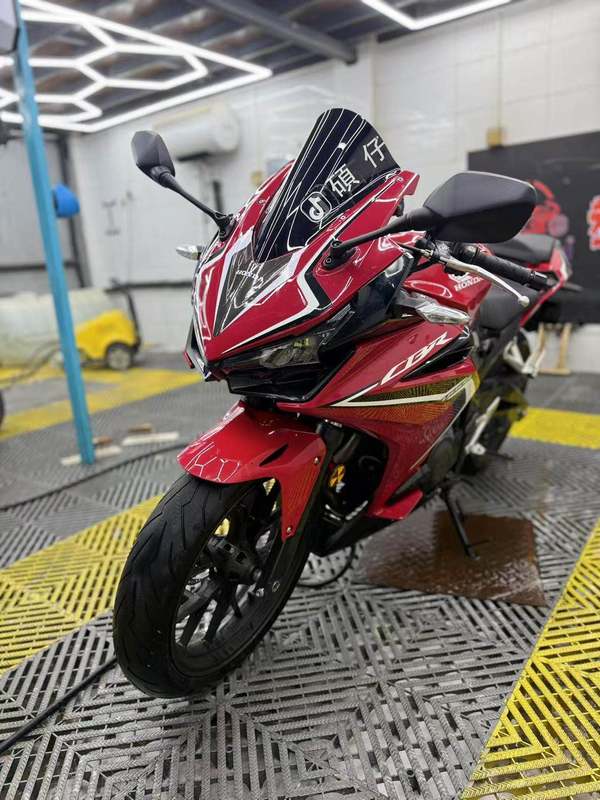 二手本田CBR400R