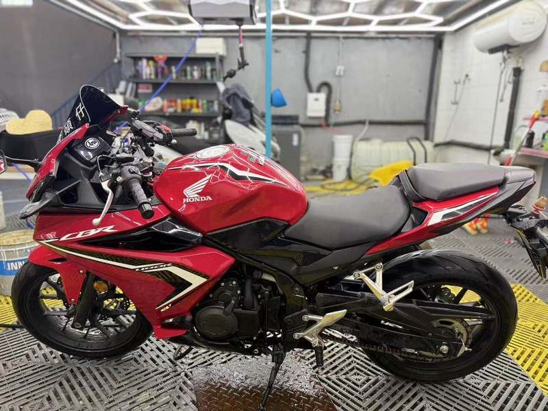 二手本田CBR400R