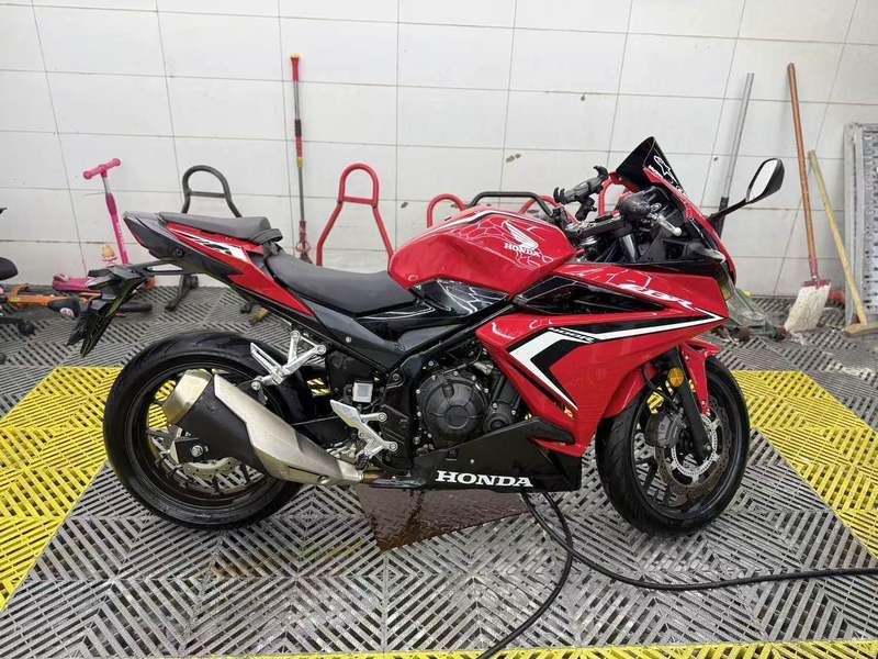 二手本田CBR400R