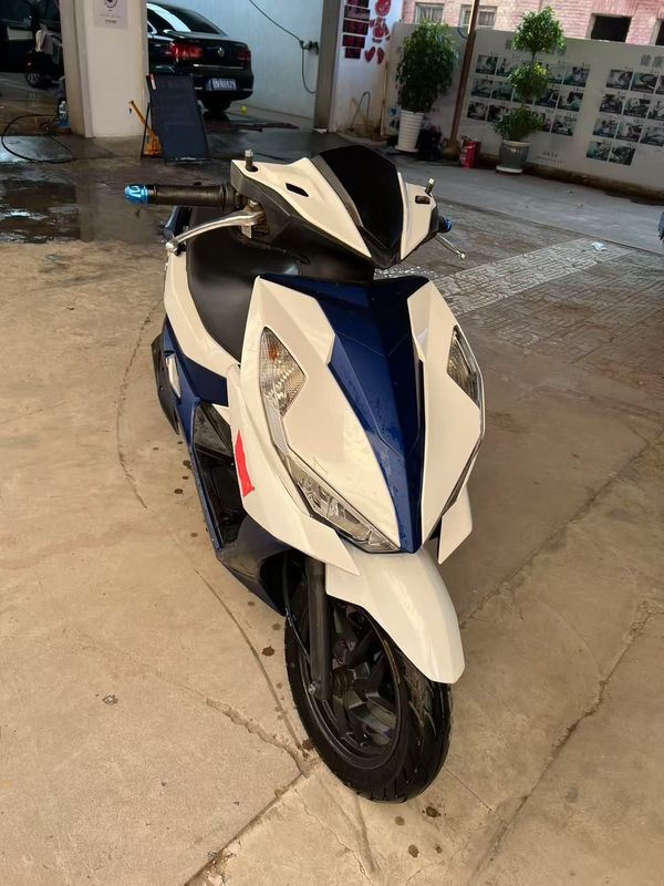 二手五羊本田NX125