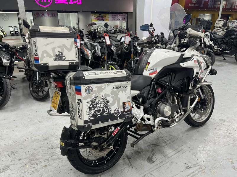 二手贝纳利金鹏 TRK502
