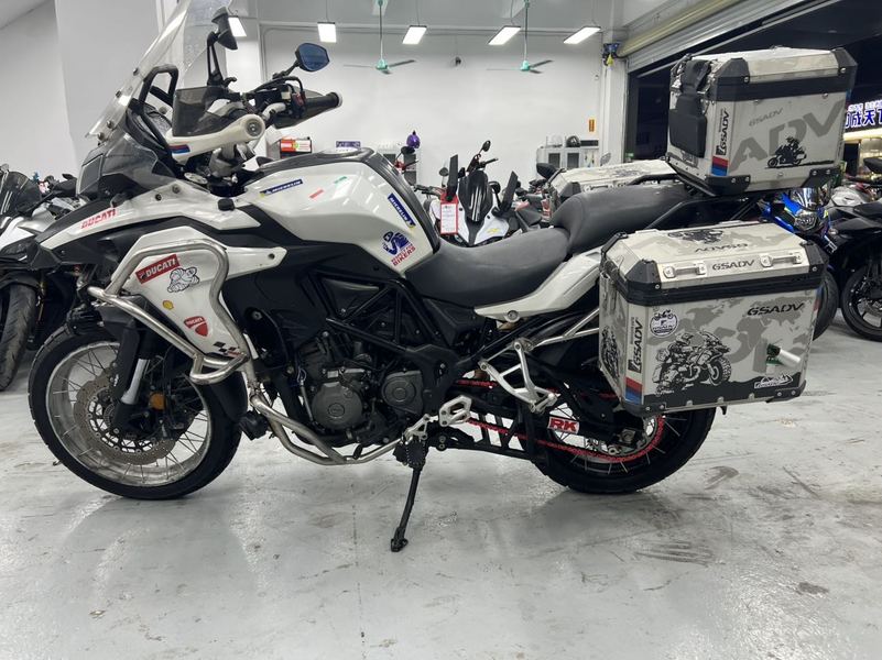 二手贝纳利金鹏 TRK502