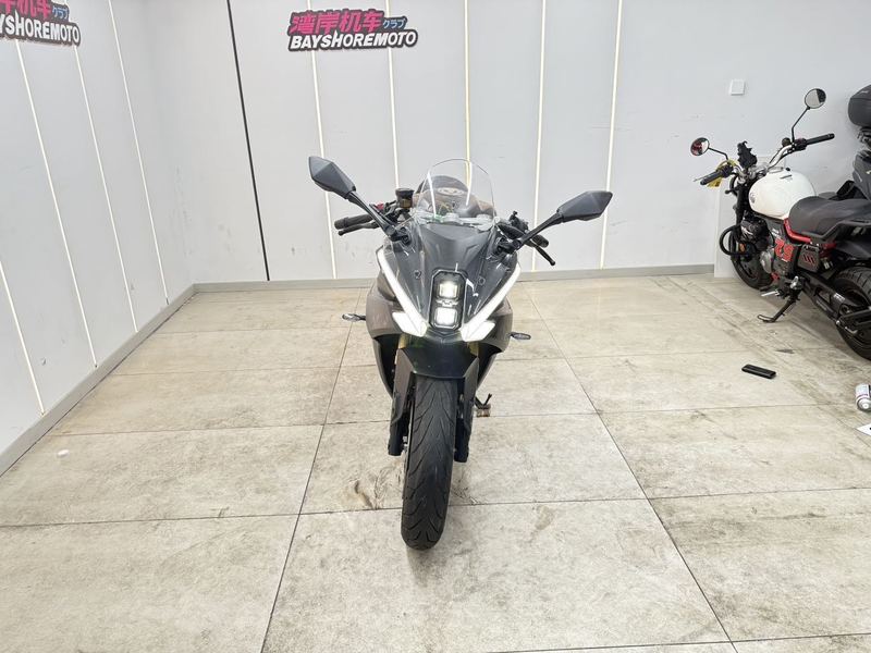 二手贝纳利龙卷风 Tornado 552R