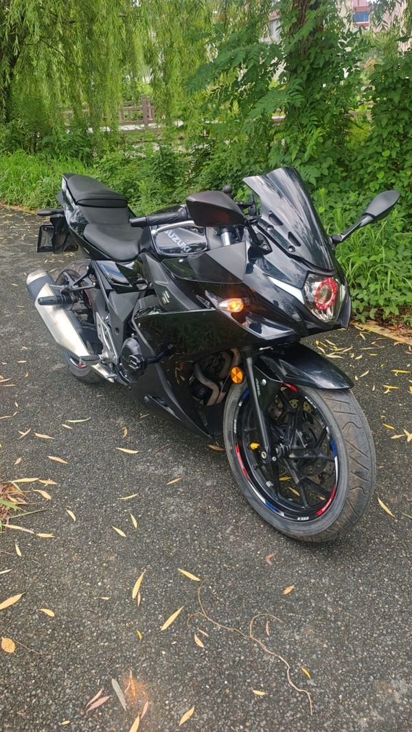 二手豪爵铃木GSX250R