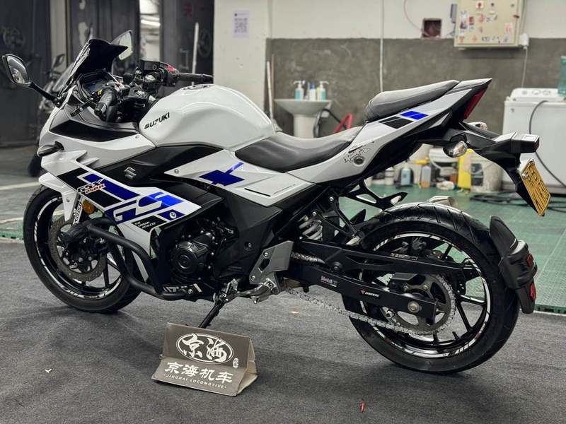 二手豪爵铃木GSX250R