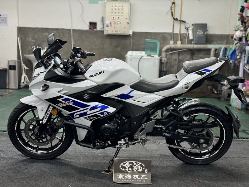 二手豪爵铃木GSX250R