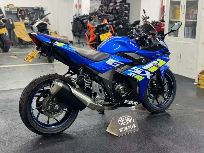 二手豪爵铃木GSX250R