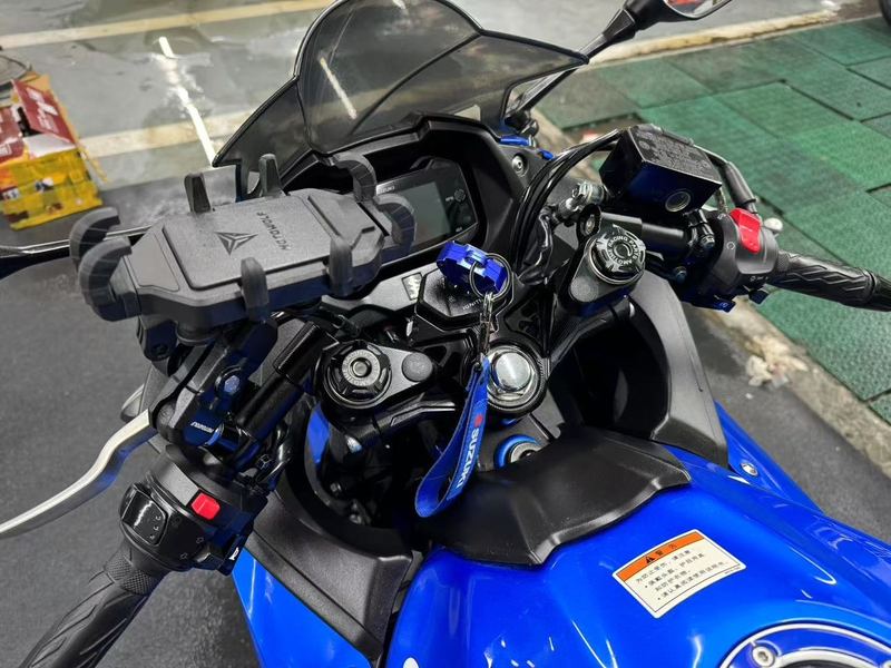 二手豪爵铃木GSX250R