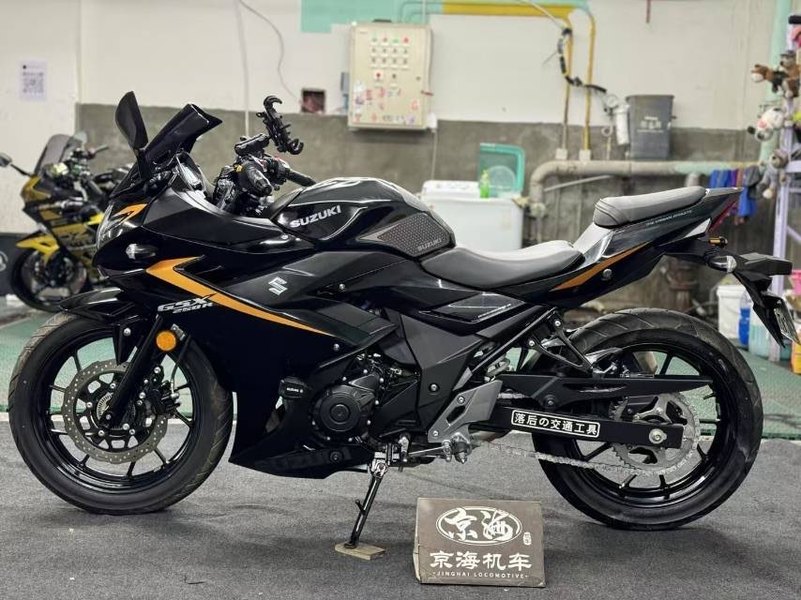 二手豪爵铃木GSX250R