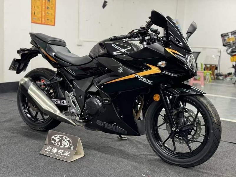 二手豪爵铃木GSX250R