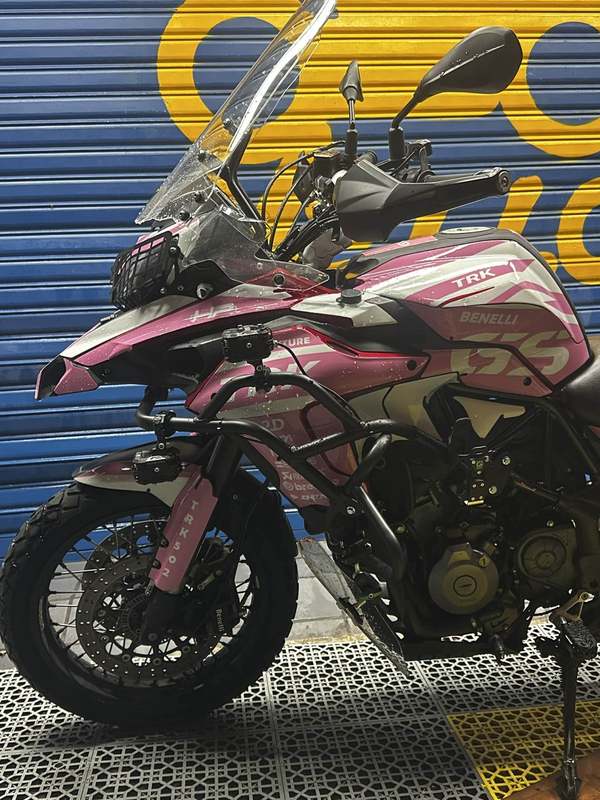 二手贝纳利金鹏 TRK502