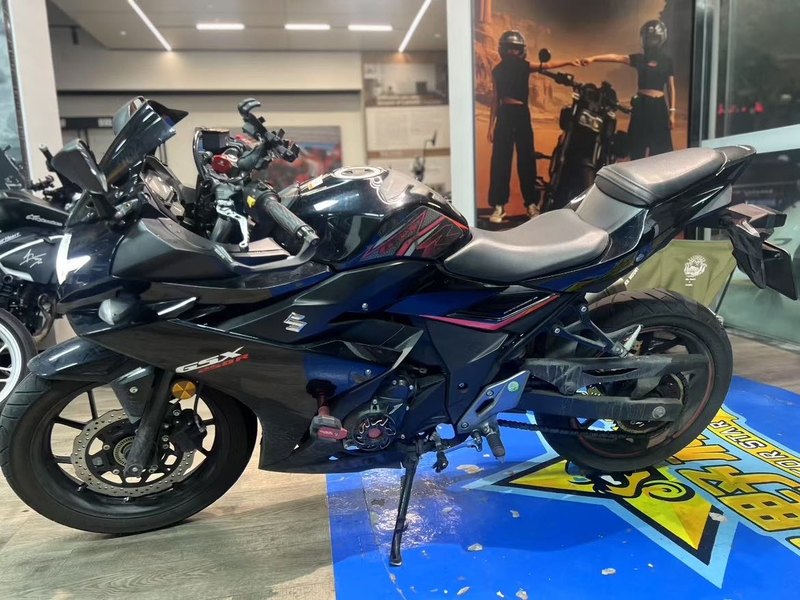 二手豪爵铃木GSX250R