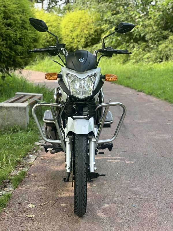 二手建设雅马哈天剑动力版 YBR150Z