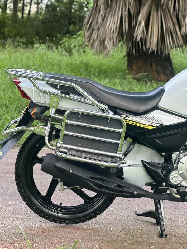 二手建设雅马哈天剑动力版 YBR150Z