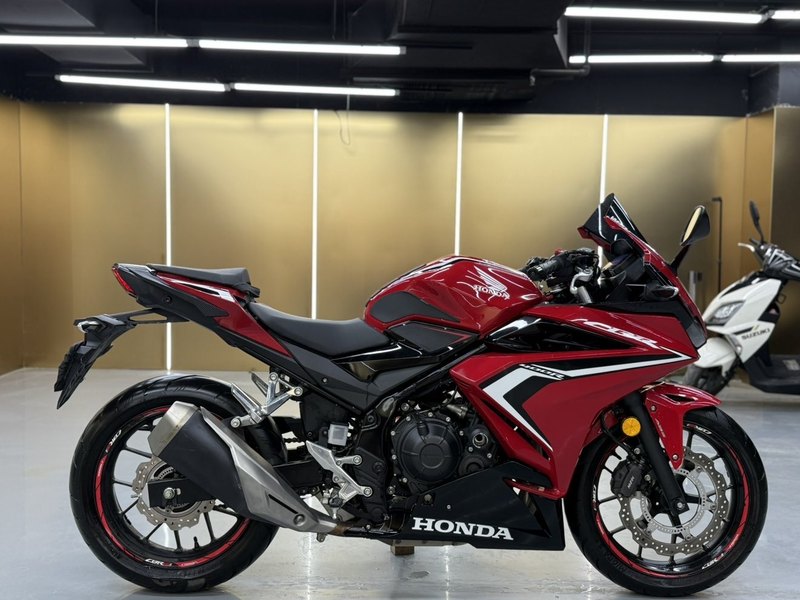 二手本田CBR400R