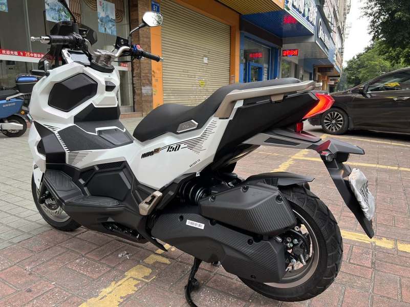 二手三阳哈士奇 Husky ADV150