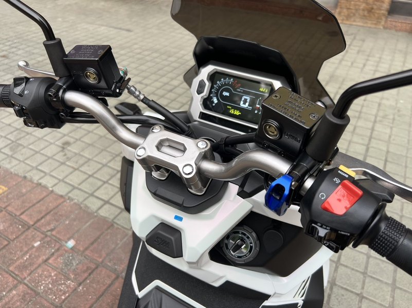 二手三阳哈士奇 Husky ADV150