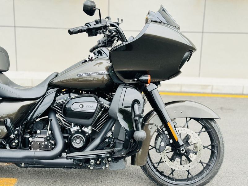 二手哈雷戴维森公路滑翔 Road Glide