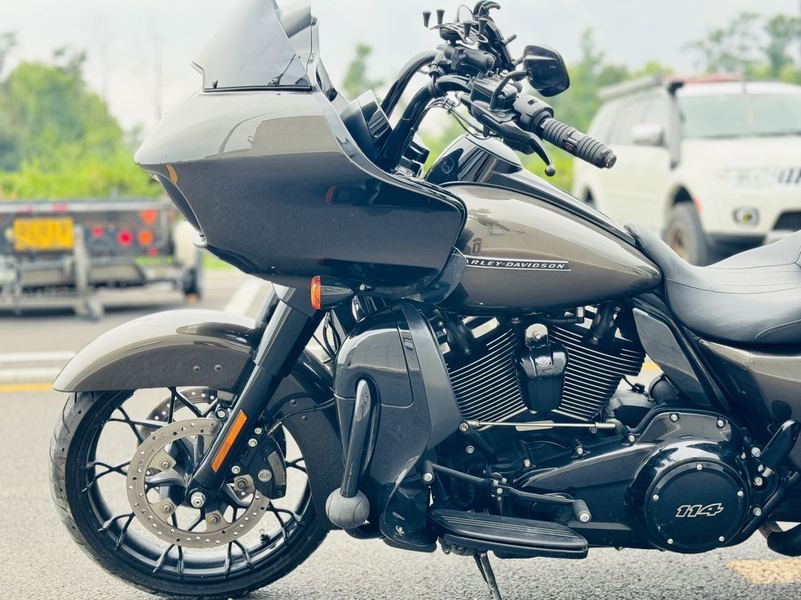 二手哈雷戴维森公路滑翔 Road Glide