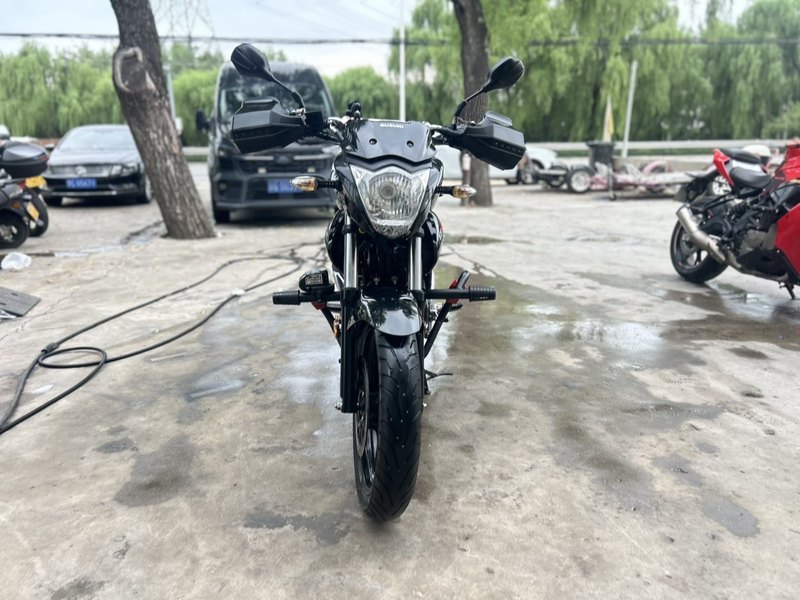 二手济南铃木极客飒 Gixxer 155 NK
