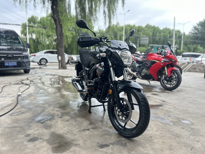 二手济南铃木极客飒 Gixxer 155 NK