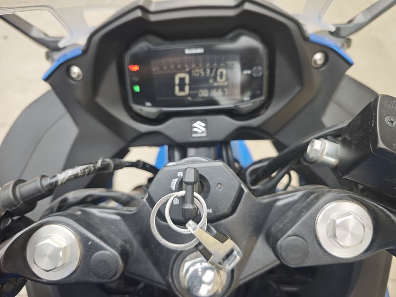 二手豪爵铃木GSX250R