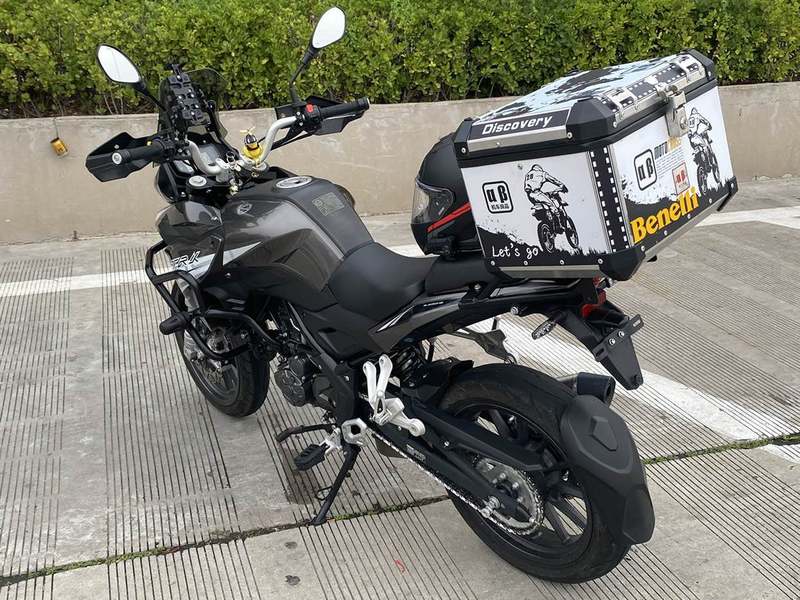 二手贝纳利金鹏 TRK251